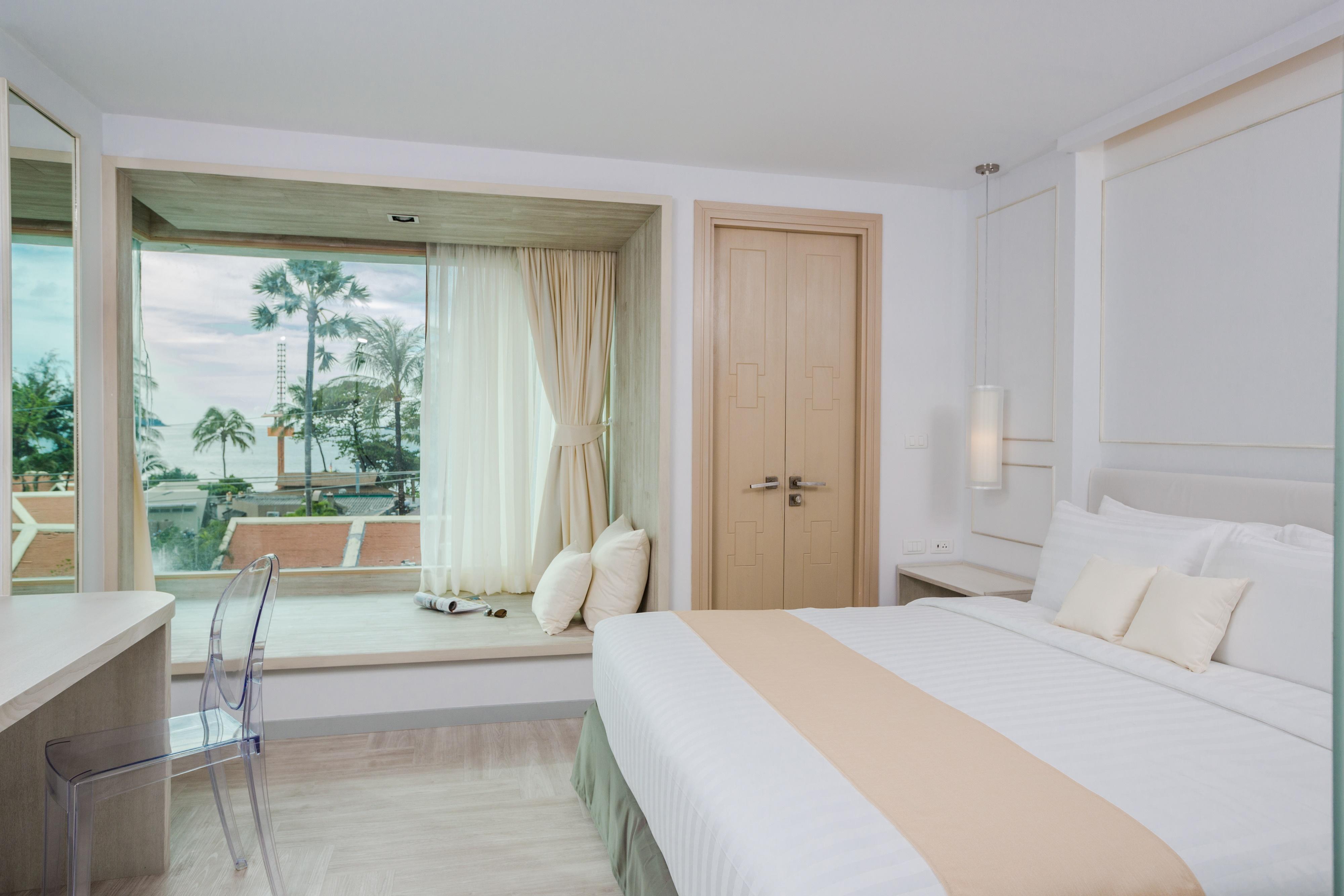 The Bloc Hotel Phuket - Sha Extra Plus Patong Экстерьер фото