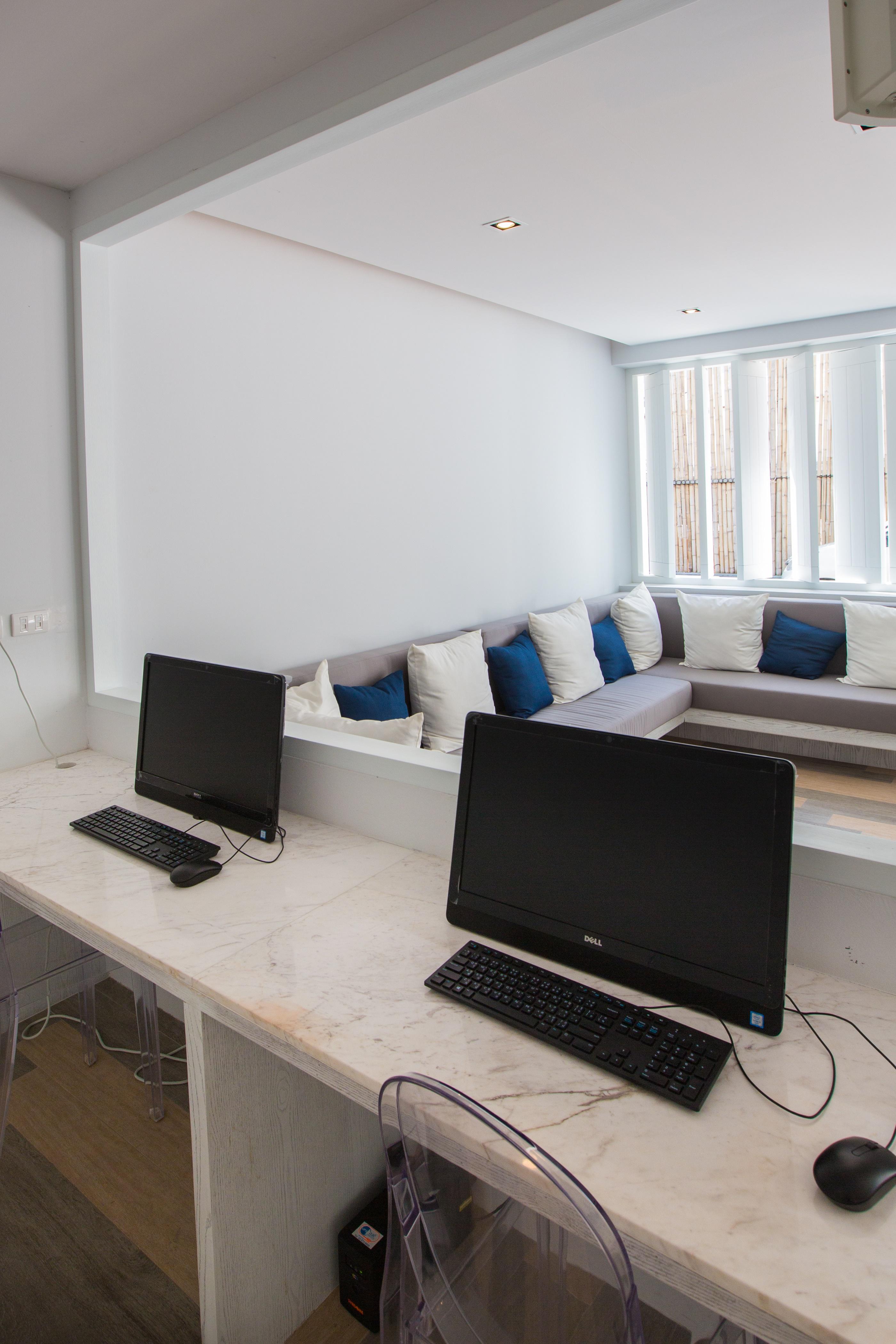 The Bloc Hotel Phuket - Sha Extra Plus Patong Экстерьер фото