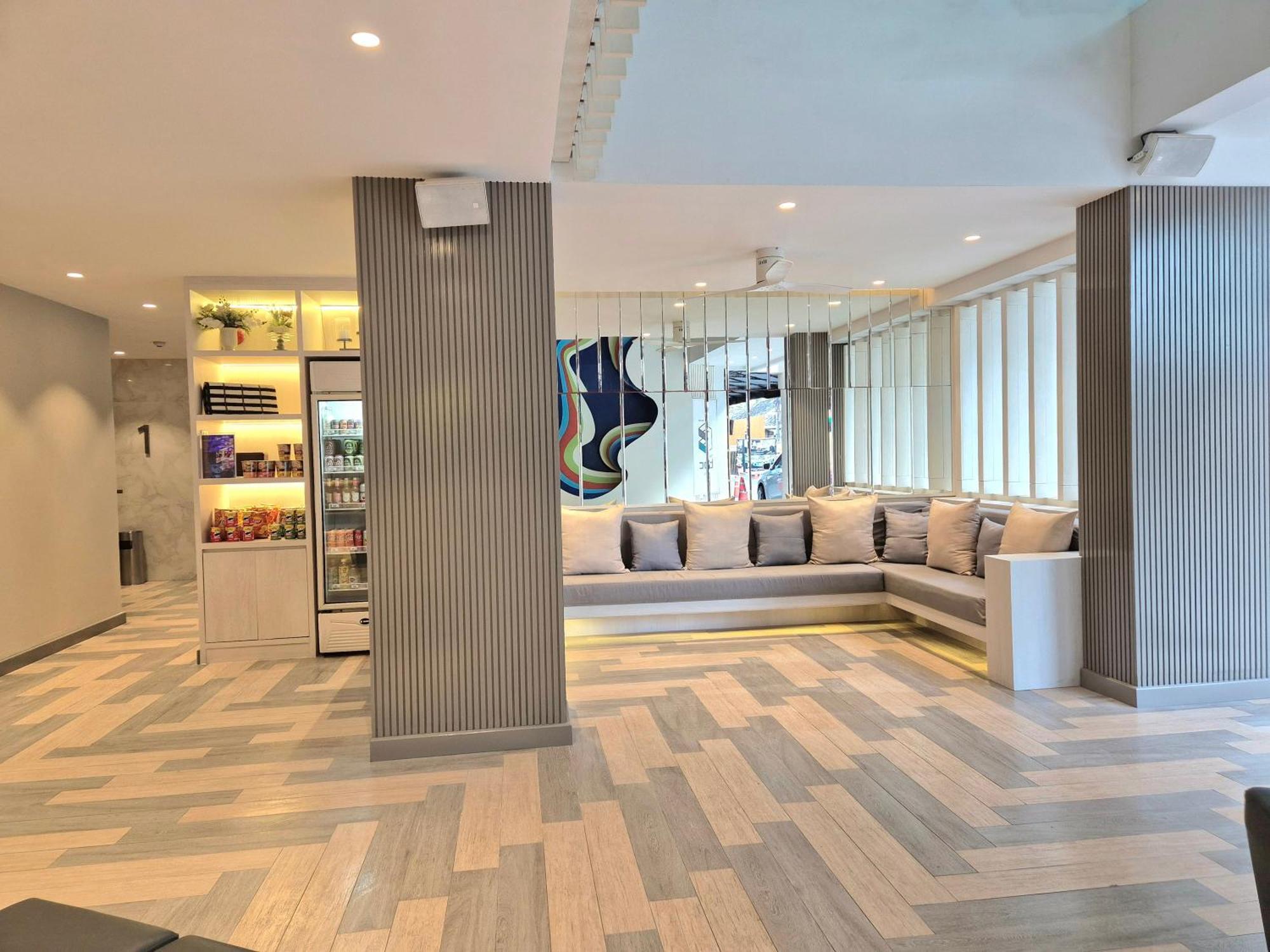 The Bloc Hotel Phuket - Sha Extra Plus Patong Экстерьер фото