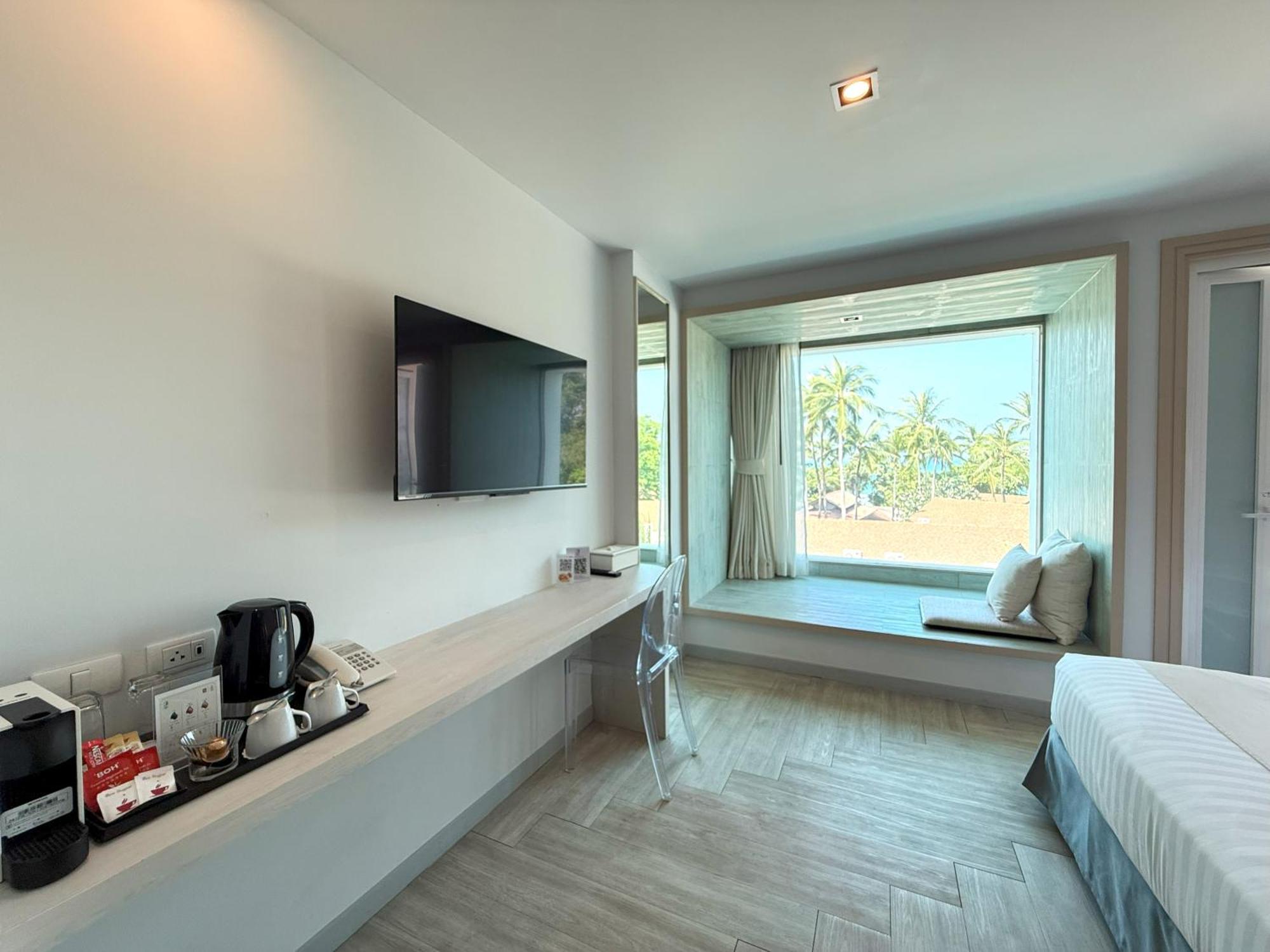 The Bloc Hotel Phuket - Sha Extra Plus Patong Экстерьер фото